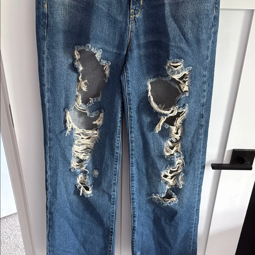 NWT Pilcro Anthropologie Distressed Blue Jeans Size 27 - Picture 3 of 9